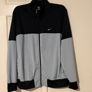 Nike Men's Black and Light Gray Windbreaker